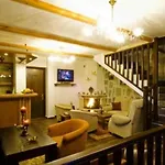 Konukevi Vigla Ias 4*