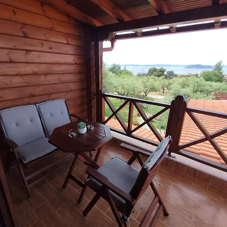 Vigla Ias بيت ضيافة