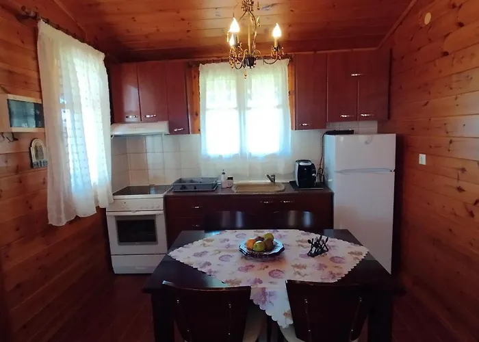 Vigla Ias Néos Marmarás